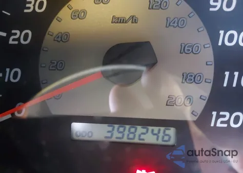 2010 Toyota Tacoma Prerunner V6 из США, поврежденный, VIN 3TMJU4GN2AM101556